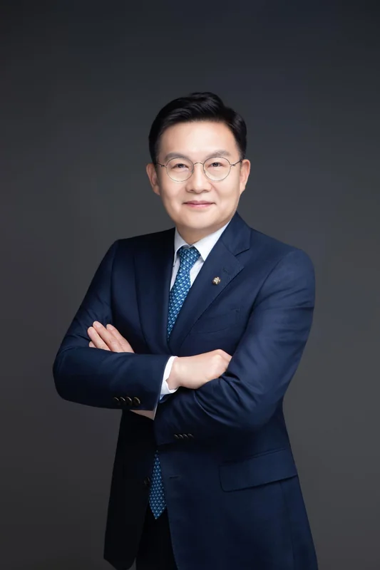김윤 의원 사진